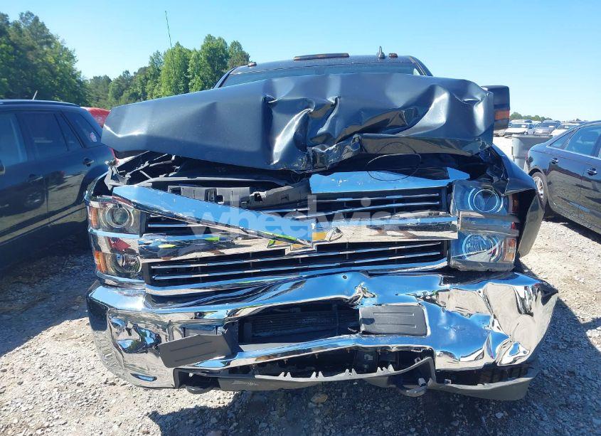 Photo 12 of 2018 Chevrolet Silverado 2500HD WT (VIN 1GC2KUEG1JZ161390)