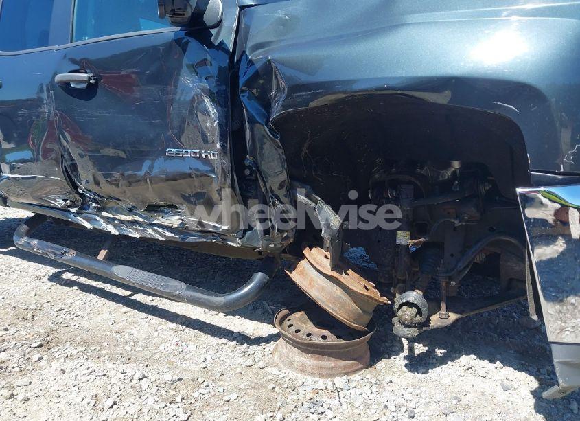 Photo 19 of 2018 Chevrolet Silverado 2500HD WT (VIN 1GC2KUEG1JZ161390)