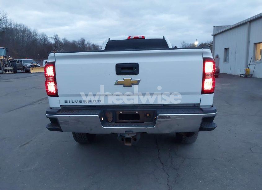 Photo 16 of 2015 Chevrolet Silverado 2500HD WT (VIN 1GC2KUEG2FZ111668)