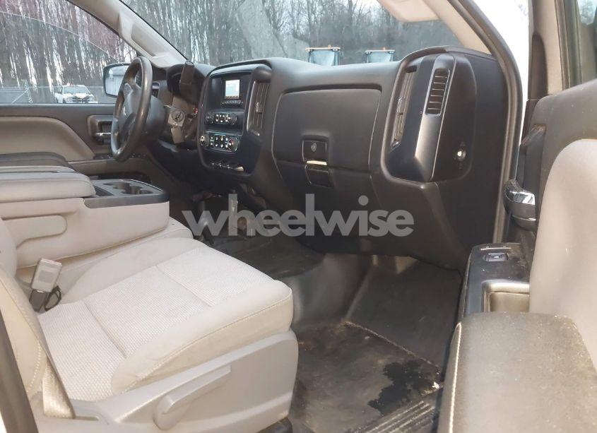 Photo 5 of 2015 Chevrolet Silverado 2500HD WT (VIN 1GC2KUEG2FZ111668)