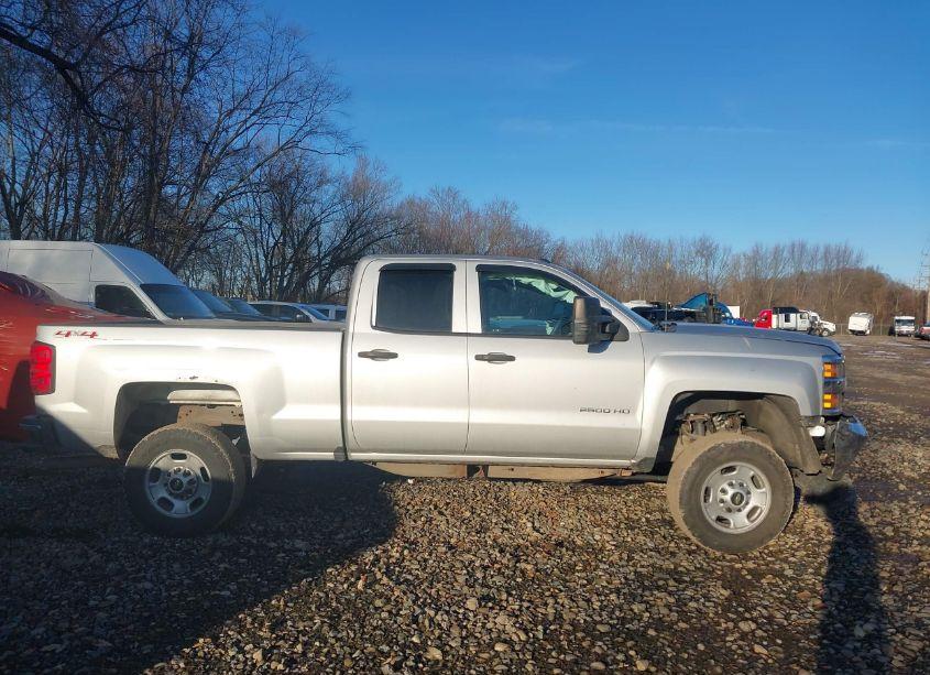 Photo 13 of 2016 Chevrolet Silverado 2500HD WT (VIN 1GC2KUEG2GZ167062)