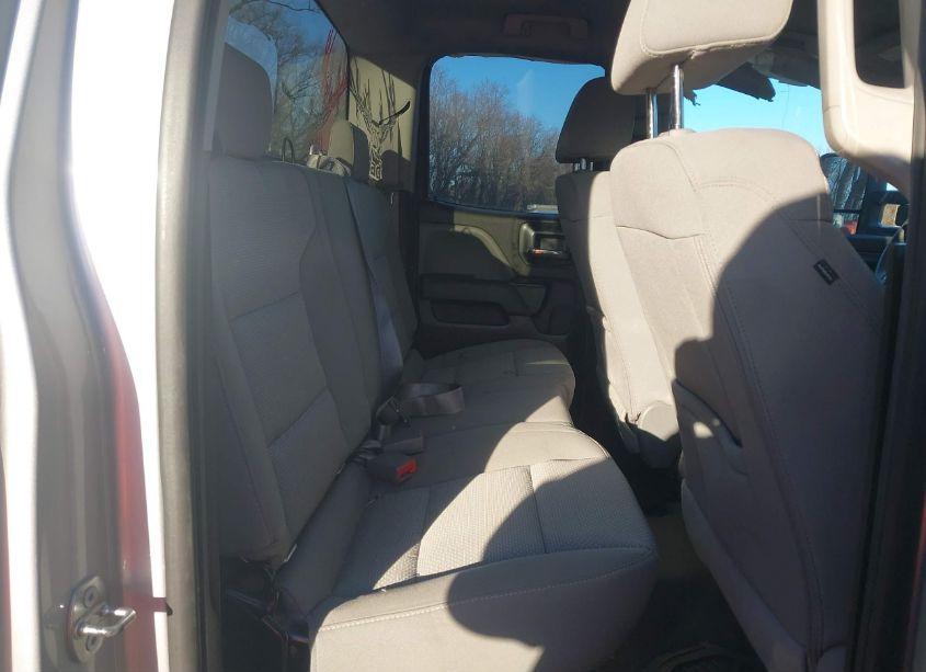 Photo 8 of 2016 Chevrolet Silverado 2500HD WT (VIN 1GC2KUEG2GZ167062)