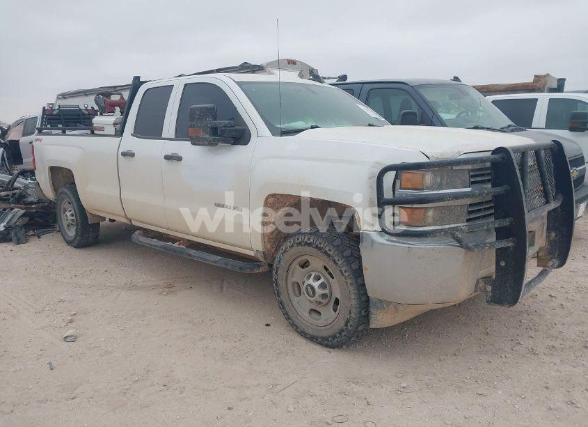 2017 Chevrolet Silverado 2500HD WT (VIN 1GC2KUEG2HZ192948) main photo