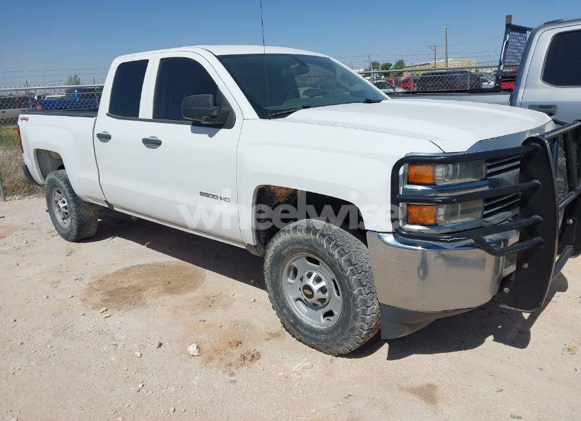 2017 Chevrolet Silverado 2500HD WT (VIN 1GC2KUEG5HZ343717) main photo