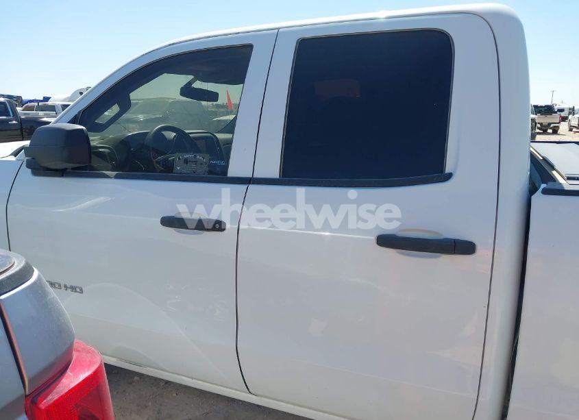 Photo 14 of 2017 Chevrolet Silverado 2500HD WT (VIN 1GC2KUEG5HZ343717)
