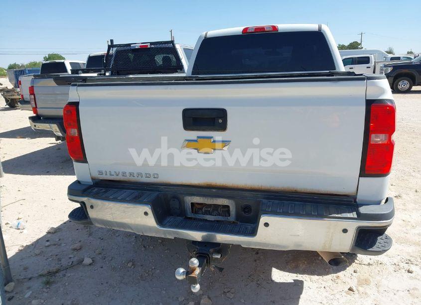 Photo 16 of 2017 Chevrolet Silverado 2500HD WT (VIN 1GC2KUEG5HZ343717)