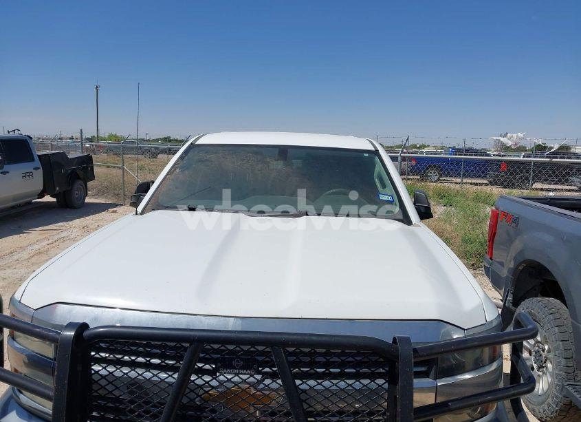 Photo 6 of 2017 Chevrolet Silverado 2500HD WT (VIN 1GC2KUEG5HZ343717)