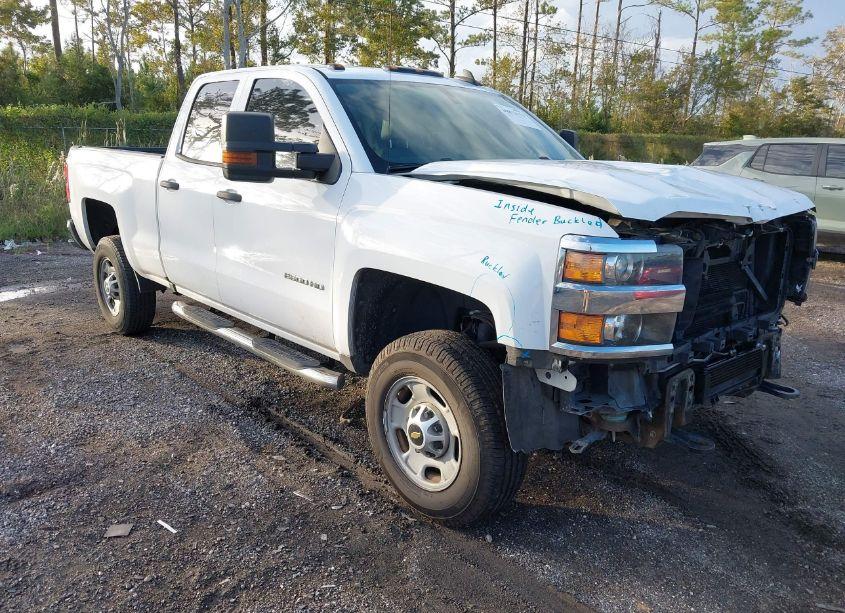 2017 Chevrolet Silverado 2500HD WT (VIN 1GC2KUEG7HZ191150) main photo