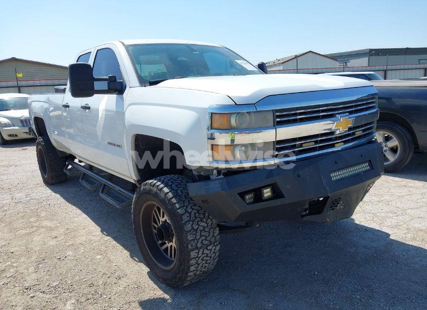 2015 Chevrolet Silverado 2500HD WT (VIN 1GC2KUEG8FZ100688) main photo
