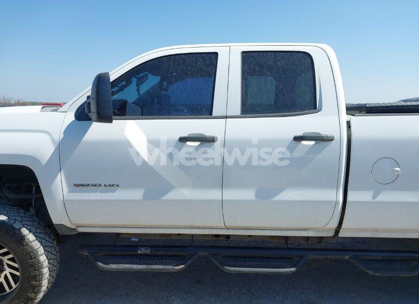 Photo 14 of 2015 Chevrolet Silverado 2500HD WT (VIN 1GC2KUEG8FZ100688)