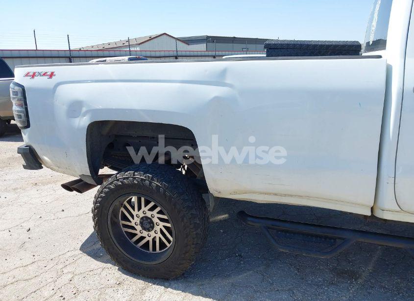 Photo 17 of 2015 Chevrolet Silverado 2500HD WT (VIN 1GC2KUEG8FZ100688)