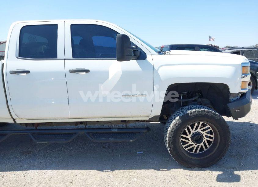 Photo 18 of 2015 Chevrolet Silverado 2500HD WT (VIN 1GC2KUEG8FZ100688)