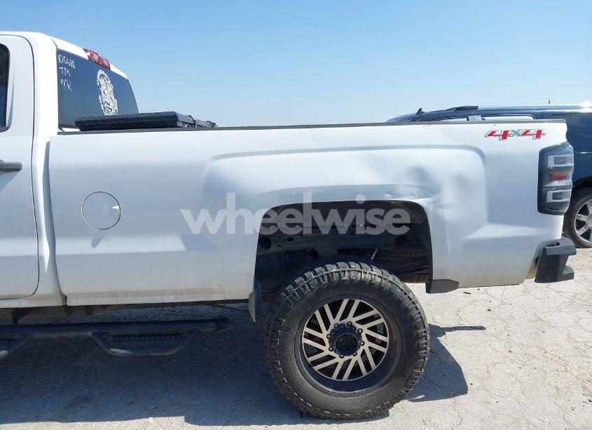 Photo 19 of 2015 Chevrolet Silverado 2500HD WT (VIN 1GC2KUEG8FZ100688)