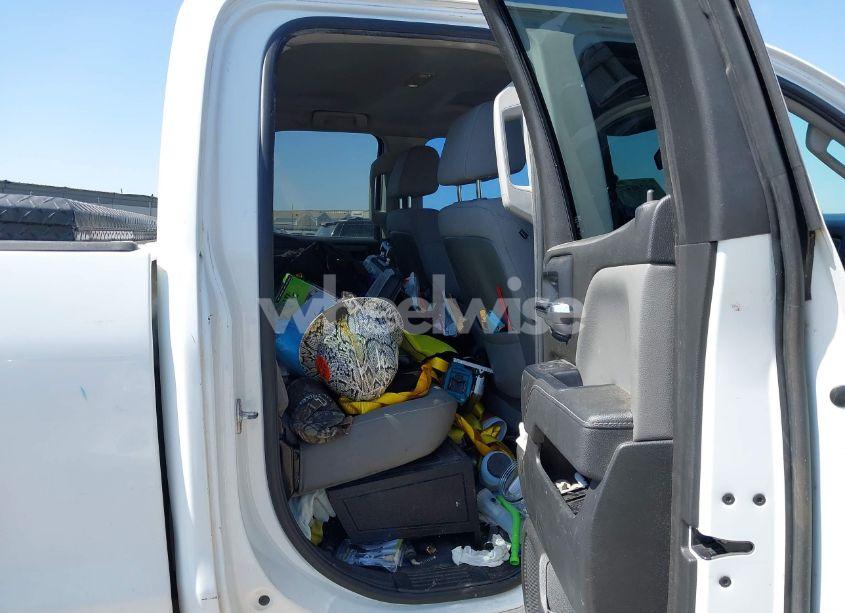 Photo 8 of 2015 Chevrolet Silverado 2500HD WT (VIN 1GC2KUEG8FZ100688)