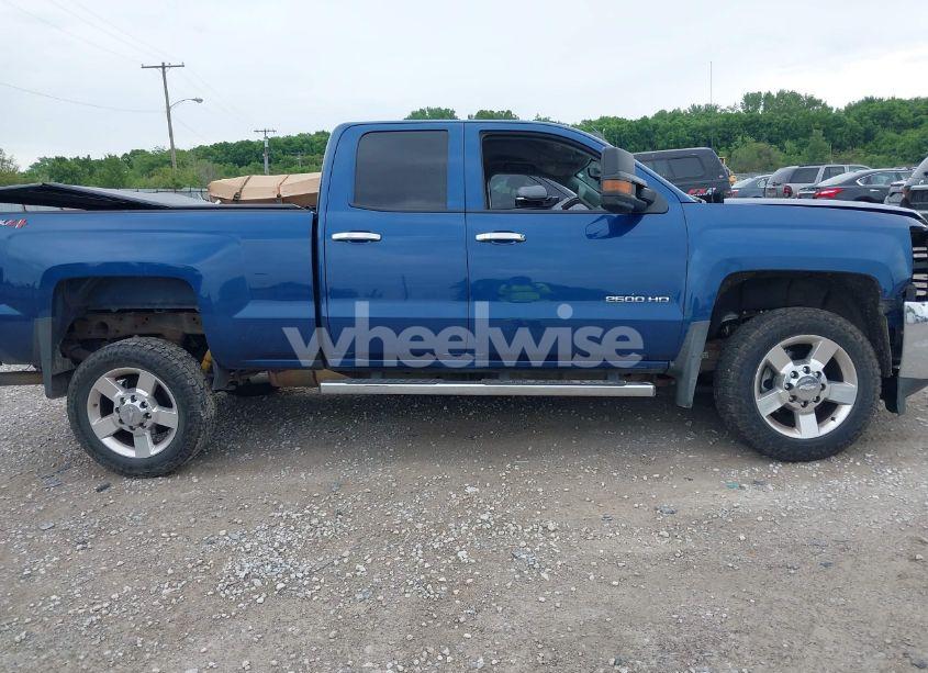 Photo 13 of 2018 Chevrolet Silverado 2500HD WT (VIN 1GC2KUEG8JZ184035)