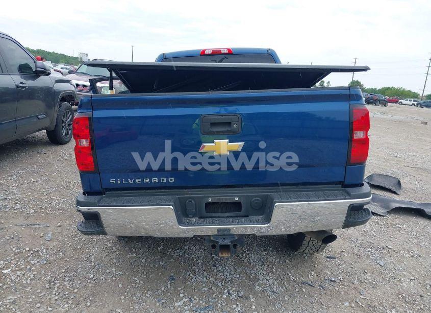 Photo 16 of 2018 Chevrolet Silverado 2500HD WT (VIN 1GC2KUEG8JZ184035)