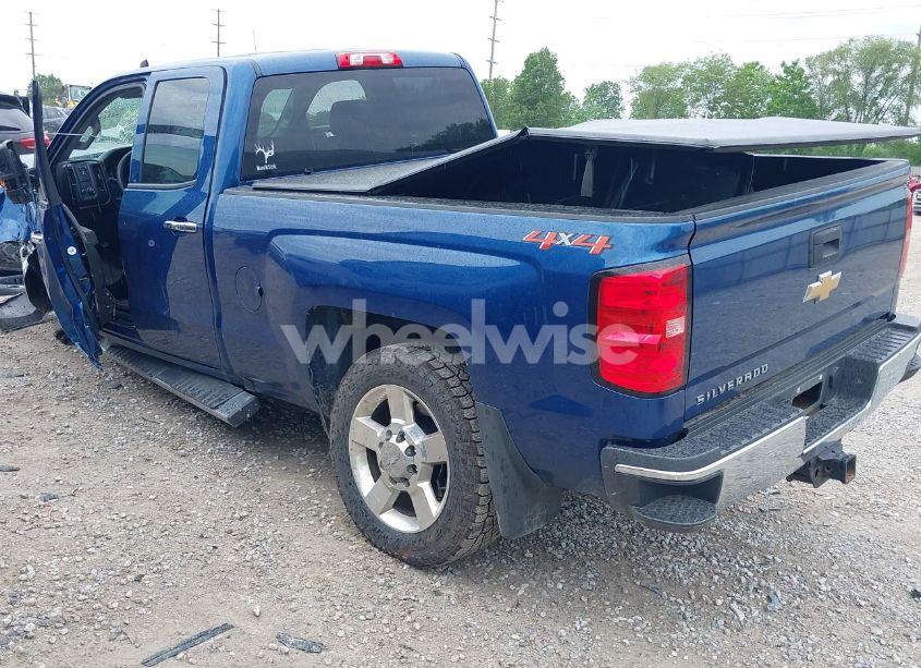 Photo 3 of 2018 Chevrolet Silverado 2500HD WT (VIN 1GC2KUEG8JZ184035)