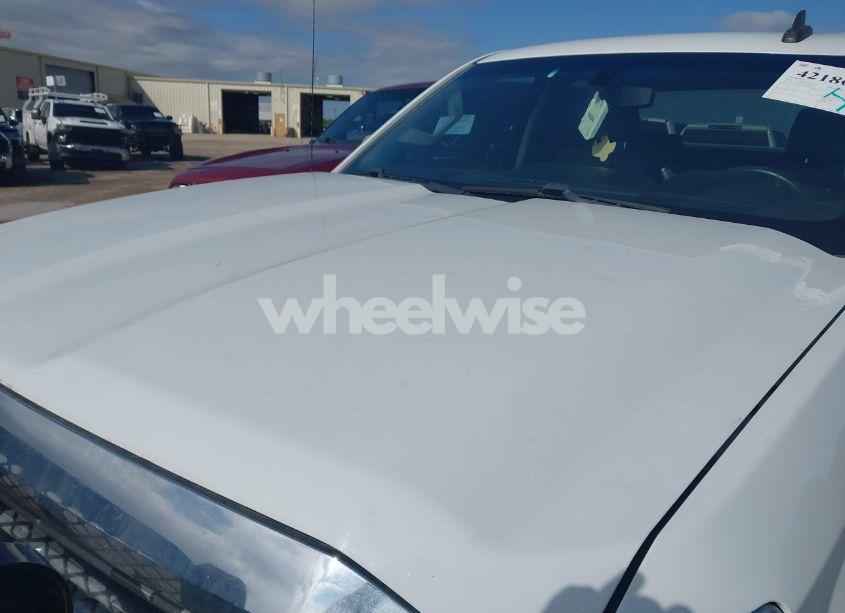 Photo 6 of 2018 Chevrolet Silverado 2500HD WT (VIN 1GC2KUEG8JZ244945)