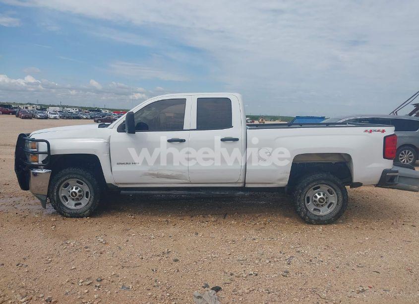 Photo 14 of 2015 Chevrolet Silverado 2500HD WT (VIN 1GC2KUEG9FZ145624)