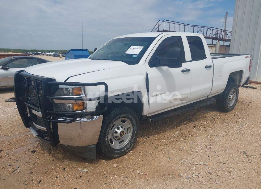Photo 2 of 2015 Chevrolet Silverado 2500HD WT (VIN 1GC2KUEG9FZ145624)