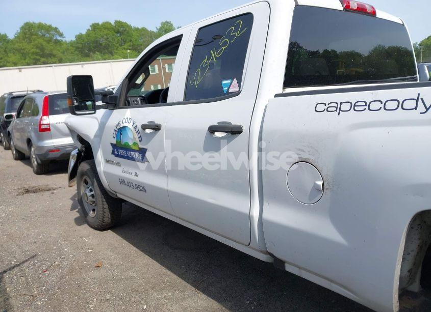 Photo 14 of 2017 Chevrolet Silverado 2500HD WT (VIN 1GC2KUEGXHZ346239)