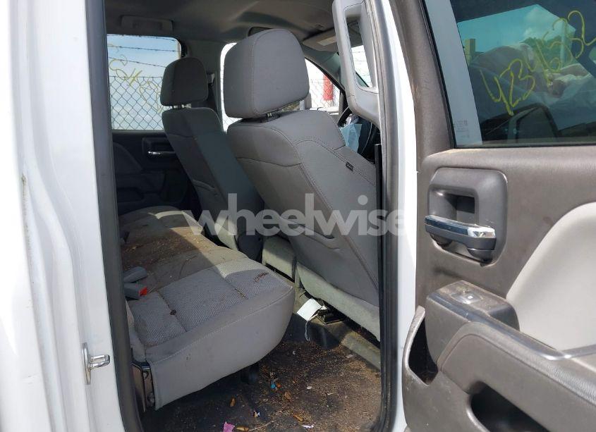 Photo 8 of 2017 Chevrolet Silverado 2500HD WT (VIN 1GC2KUEGXHZ346239)