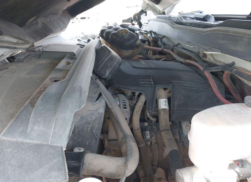 Photo 10 of 2018 Chevrolet Silverado 2500HD WT (VIN 1GC2KUEGXJZ227161)