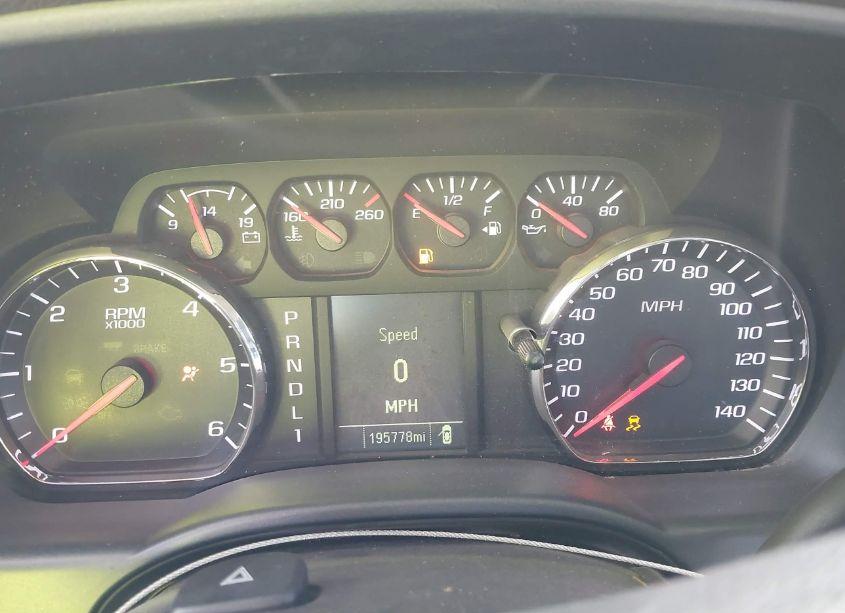 Photo 7 of 2018 Chevrolet Silverado 2500HD WT (VIN 1GC2KUEGXJZ227161)