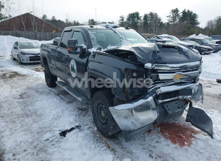 2017 Chevrolet Silverado 2500HD WT (VIN 1GC2KUEY3HZ391385) main photo