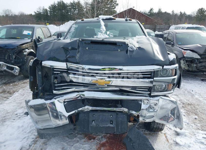 Photo 12 of 2017 Chevrolet Silverado 2500HD WT (VIN 1GC2KUEY3HZ391385)