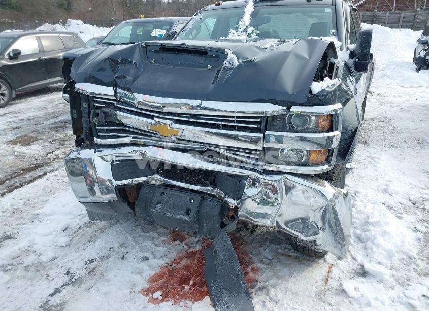Photo 6 of 2017 Chevrolet Silverado 2500HD WT (VIN 1GC2KUEY3HZ391385)