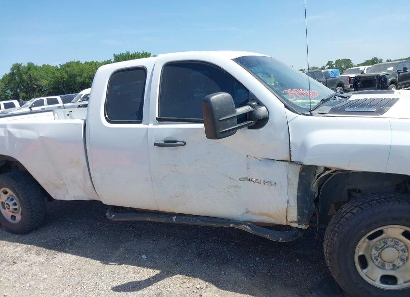 Photo 13 of 2011 Chevrolet Silverado 2500HD WORK TRUCK (VIN 1GC2KVCG0BZ353975)