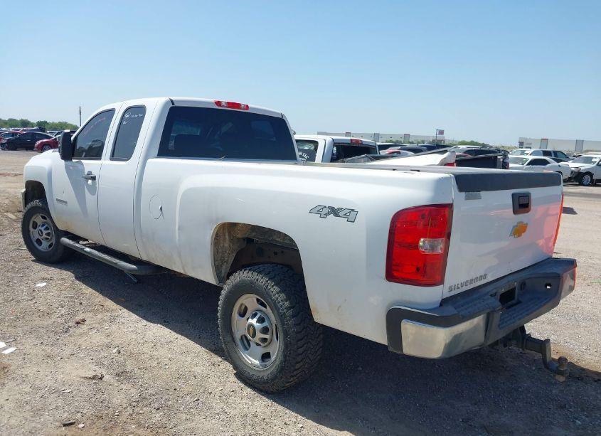 Photo 3 of 2011 Chevrolet Silverado 2500HD WORK TRUCK (VIN 1GC2KVCG0BZ353975)