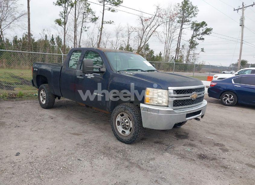 2011 Chevrolet Silverado 2500HD WORK TRUCK (VIN 1GC2KVCG2BZ269348) main photo