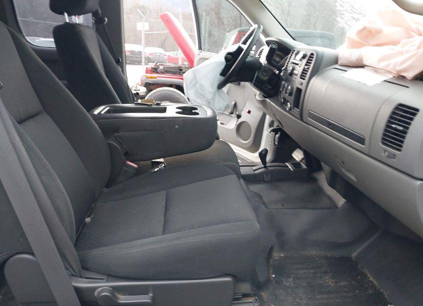 Photo 5 of 2011 Chevrolet Silverado 2500HD WORK TRUCK (VIN 1GC2KVCG2BZ402304)