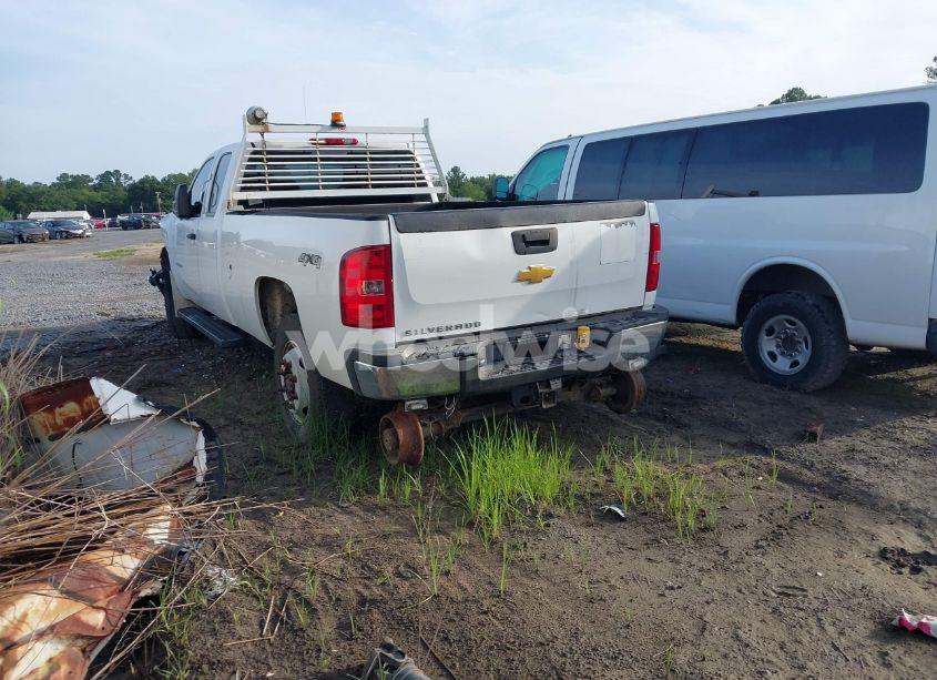 Photo 3 of 2013 Chevrolet Silverado 2500HD WORK TRUCK (VIN 1GC2KVCG2DZ385023)