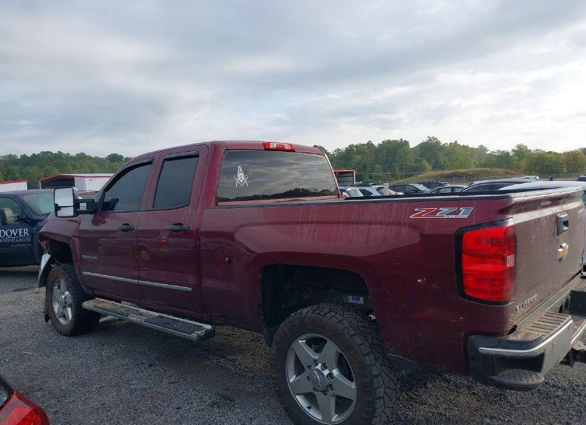 Photo 14 of 2015 Chevrolet Silverado 2500HD LT (VIN 1GC2KVE83FZ123892)