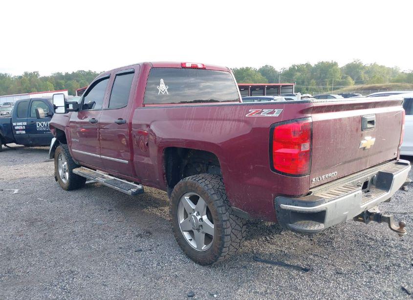 Photo 3 of 2015 Chevrolet Silverado 2500HD LT (VIN 1GC2KVE83FZ123892)