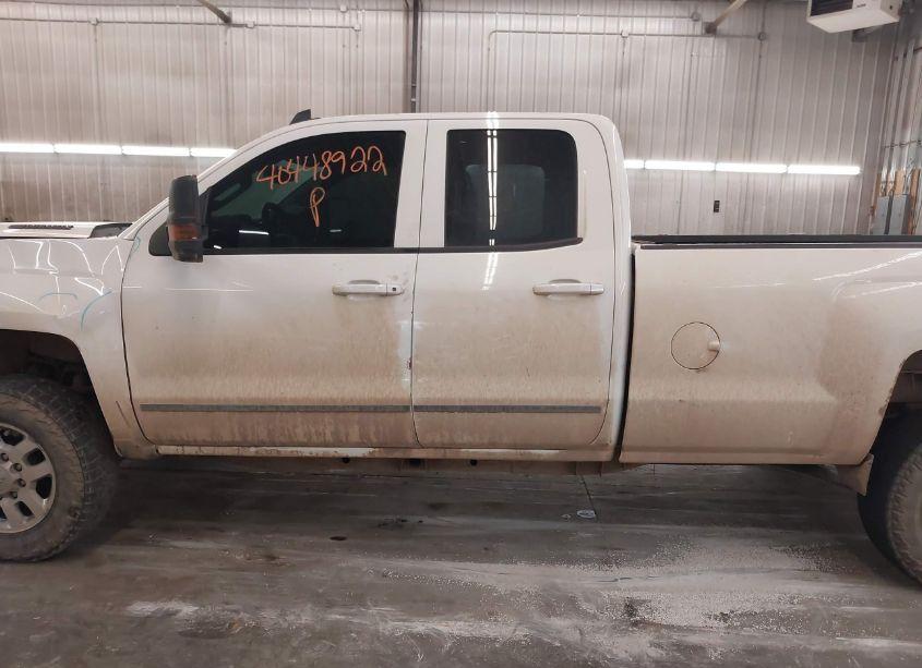 Photo 15 of 2015 Chevrolet Silverado 2500HD LT (VIN 1GC2KVE85FZ552435)