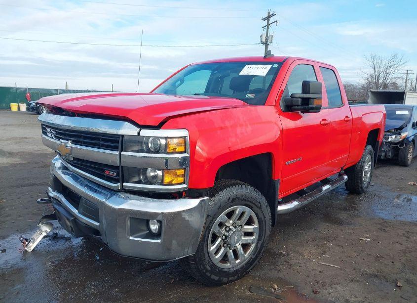 Photo 2 of 2016 Chevrolet Silverado 2500HD LT (VIN 1GC2KVEG0GZ350868)