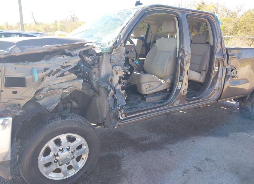 Photo 6 of 2015 Chevrolet Silverado 2500HD LT (VIN 1GC2KVEG1FZ100229)