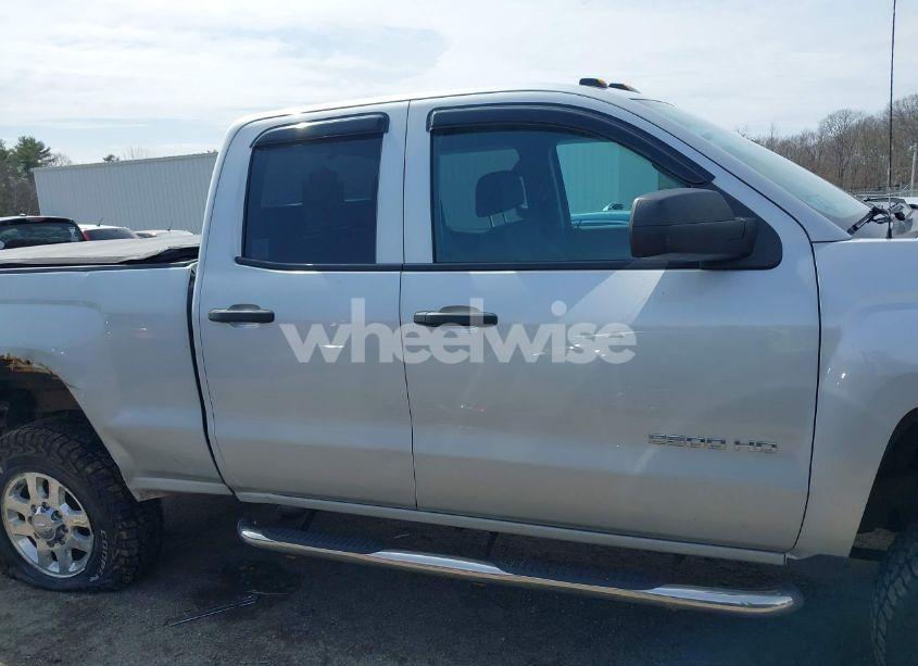 Photo 13 of 2015 Chevrolet Silverado 2500HD LT (VIN 1GC2KVEG1FZ129441)