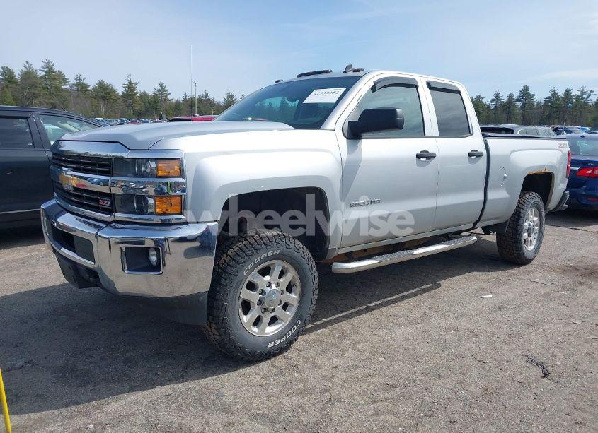 Photo 2 of 2015 Chevrolet Silverado 2500HD LT (VIN 1GC2KVEG1FZ129441)