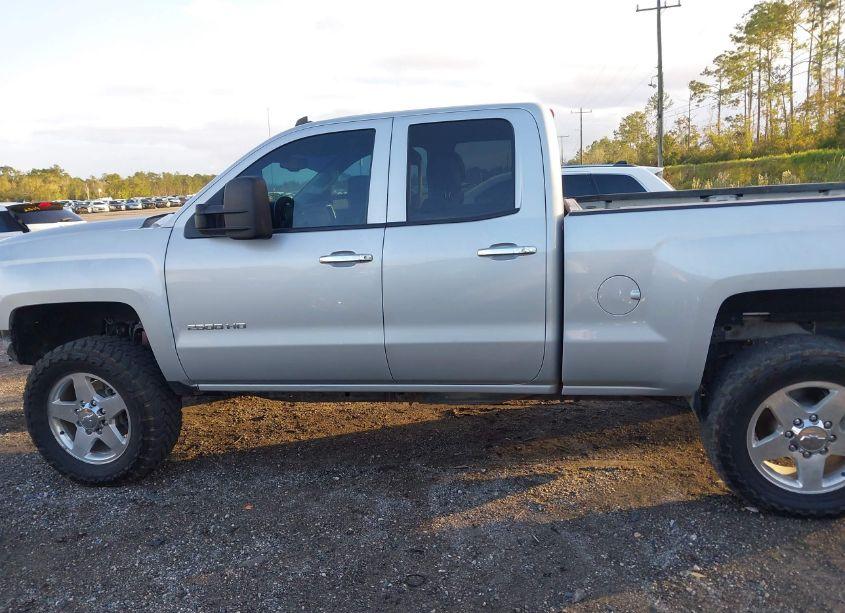 Photo 14 of 2015 Chevrolet Silverado 2500HD LT (VIN 1GC2KVEG1FZ140598)