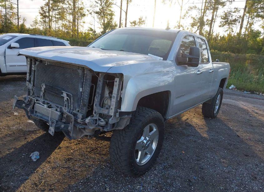 Photo 2 of 2015 Chevrolet Silverado 2500HD LT (VIN 1GC2KVEG1FZ140598)