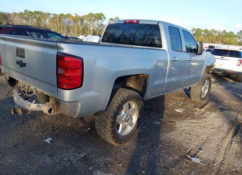 Photo 4 of 2015 Chevrolet Silverado 2500HD LT (VIN 1GC2KVEG1FZ140598)