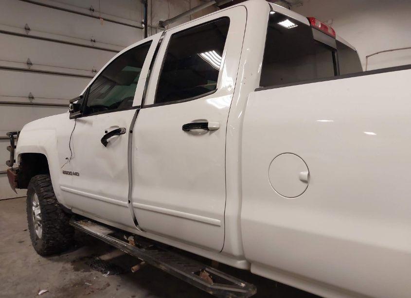 Photo 15 of 2015 Chevrolet Silverado 2500HD LT (VIN 1GC2KVEG1FZ530374)