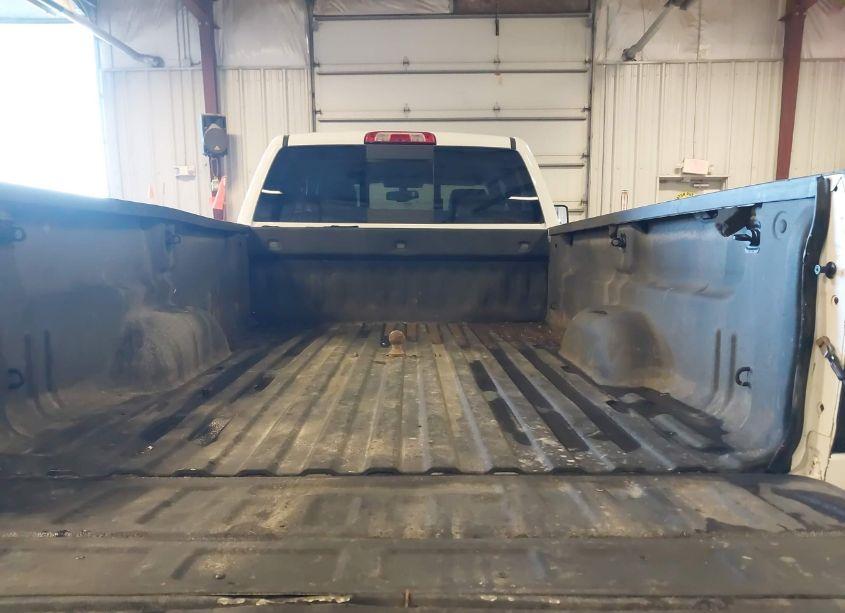 Photo 19 of 2015 Chevrolet Silverado 2500HD LT (VIN 1GC2KVEG1FZ530374)