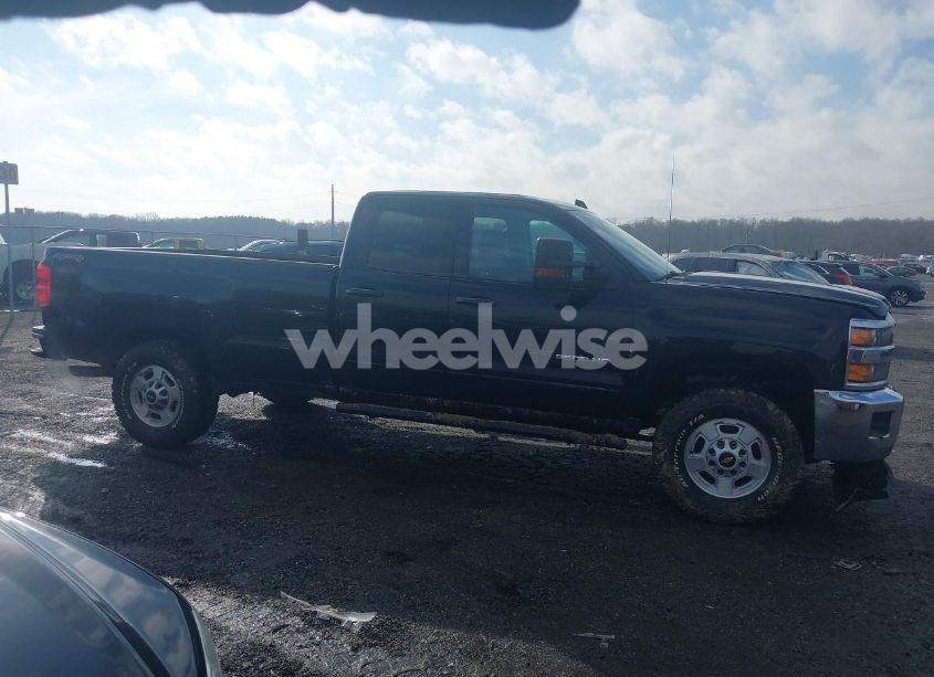 Photo 13 of 2017 Chevrolet Silverado 2500HD LT (VIN 1GC2KVEG1HZ169747)