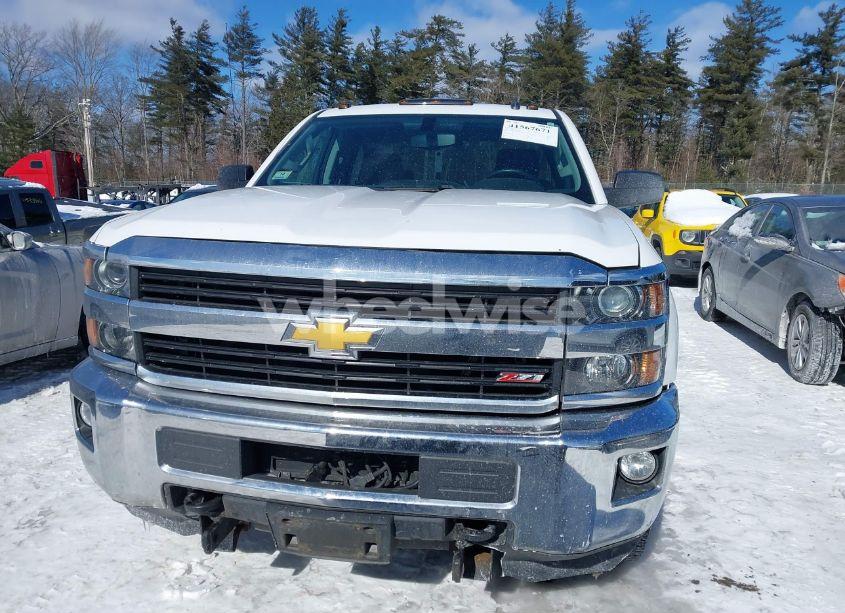 Photo 12 of 2015 Chevrolet Silverado 2500HD LT (VIN 1GC2KVEG3FZ116593)
